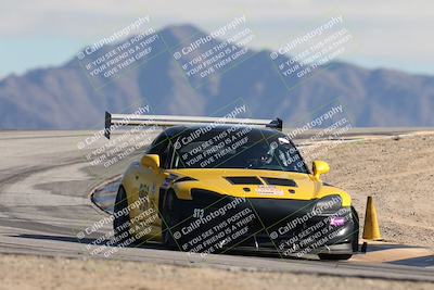 media/Jan-04-2026-SCCA SD (Sun) [[defc442887]]/1-Advanced Group/Session 2 (Turn 12)/